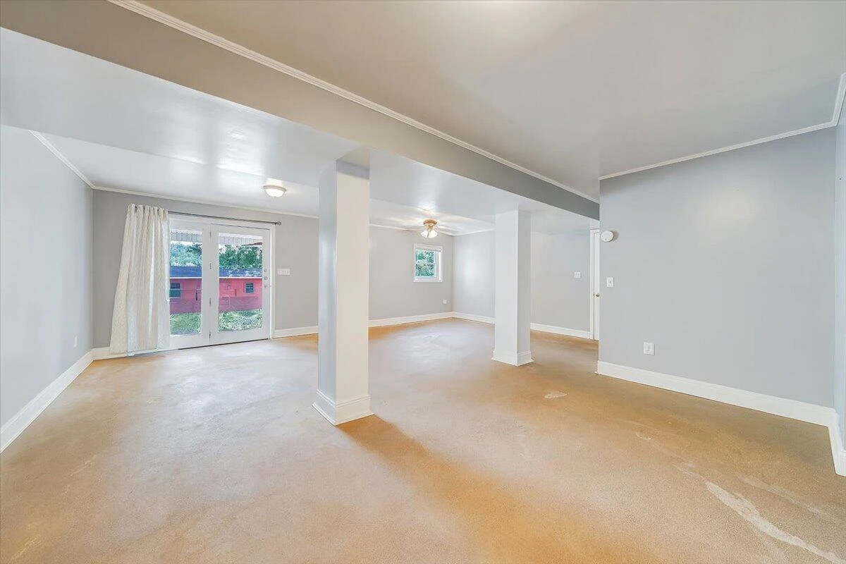 947 Estates RD SE - Photo 16