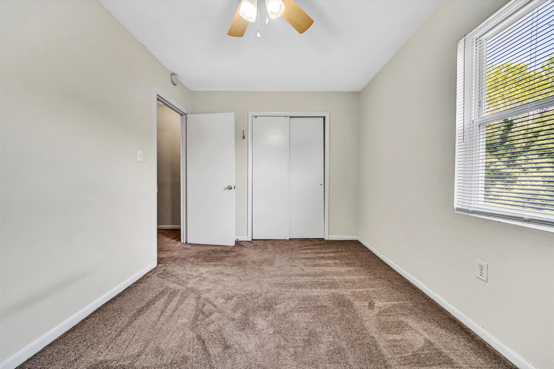 3122 Garden City BLVD SE - Photo 5