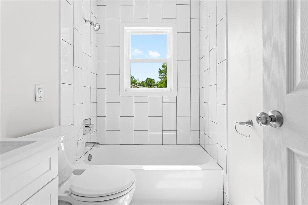 1513 Aspen ST NW - Photo 10
