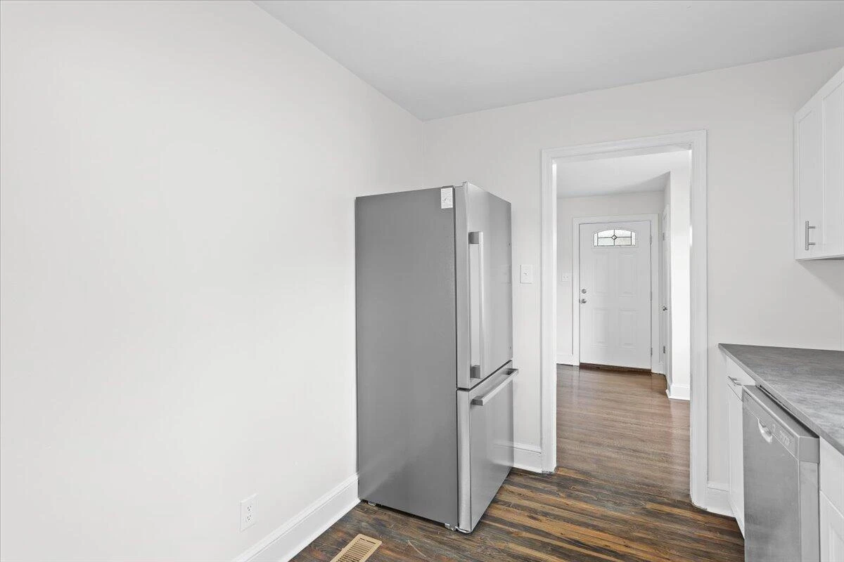 1513 Aspen ST NW - Photo 18