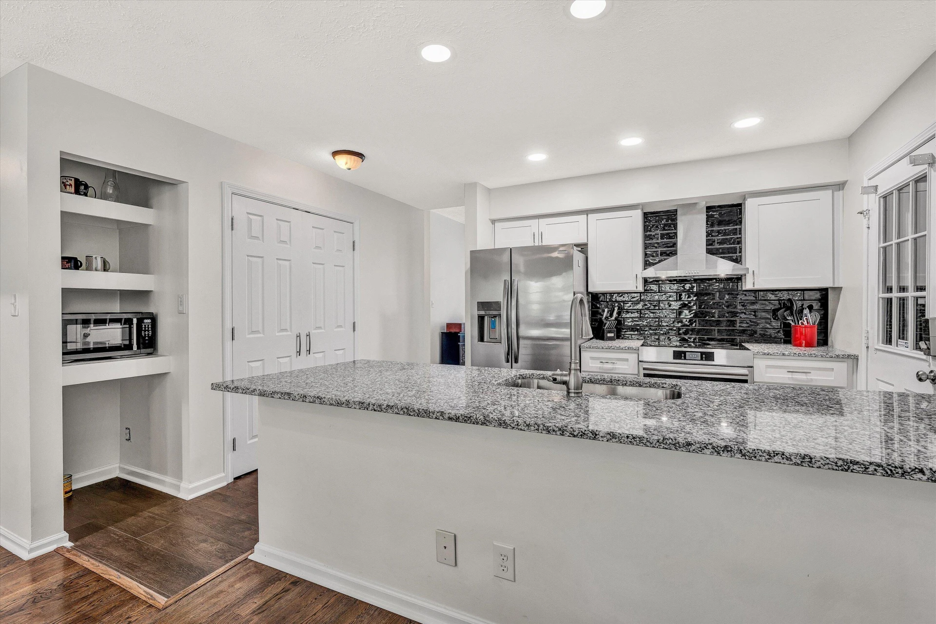 1015 Clearfield RD SW - Photo 16