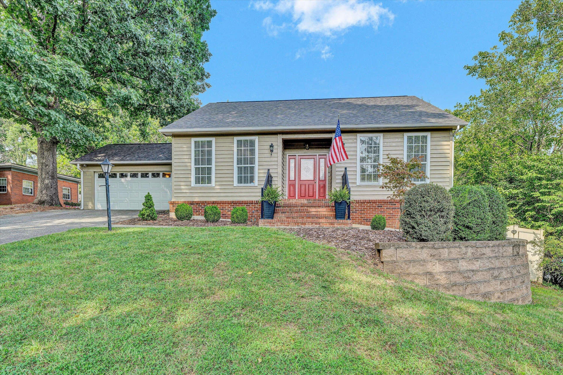 1015 Clearfield RD SW - Photo 4