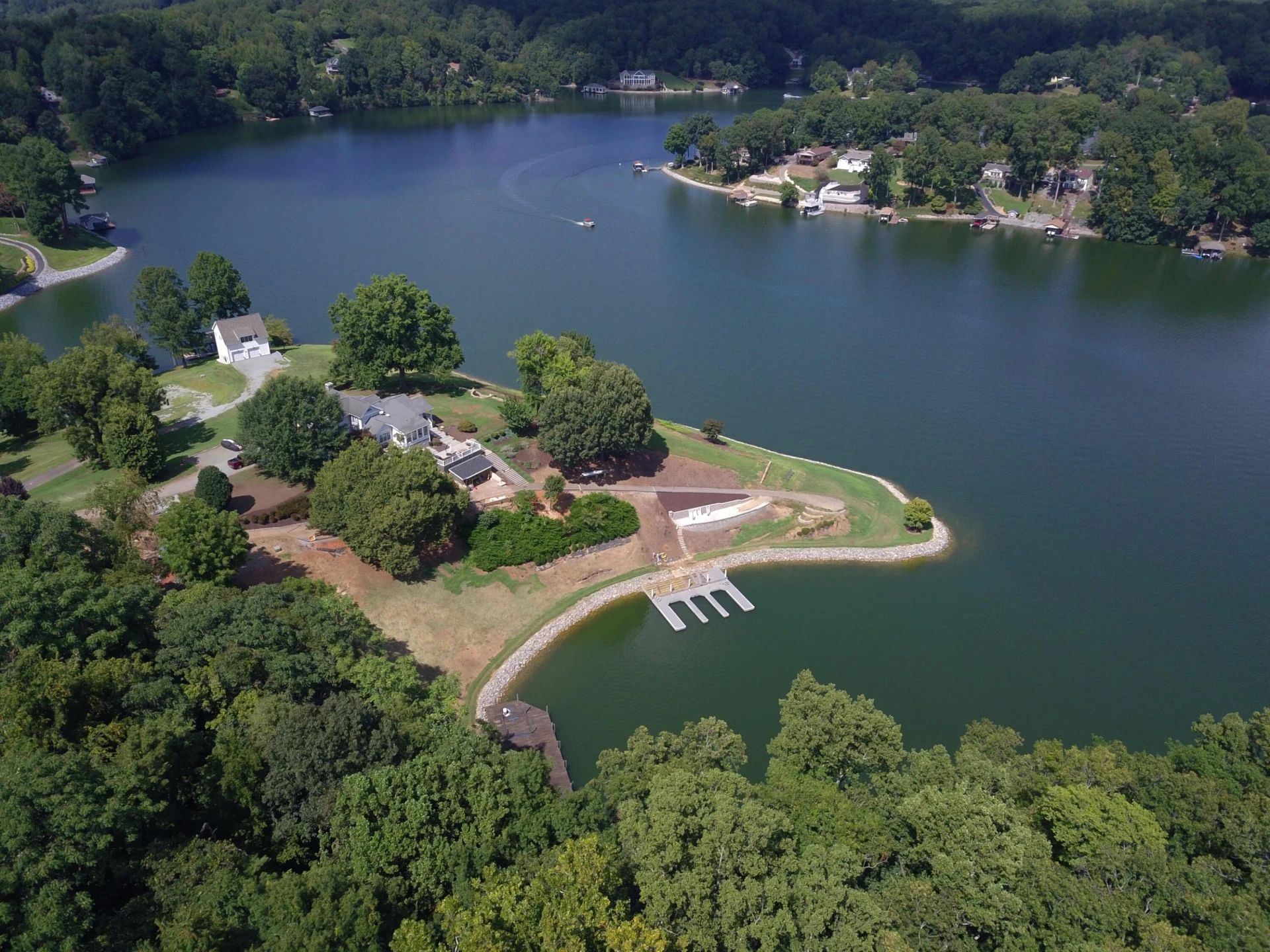 1031 Lake Breeze DR - Photo 2