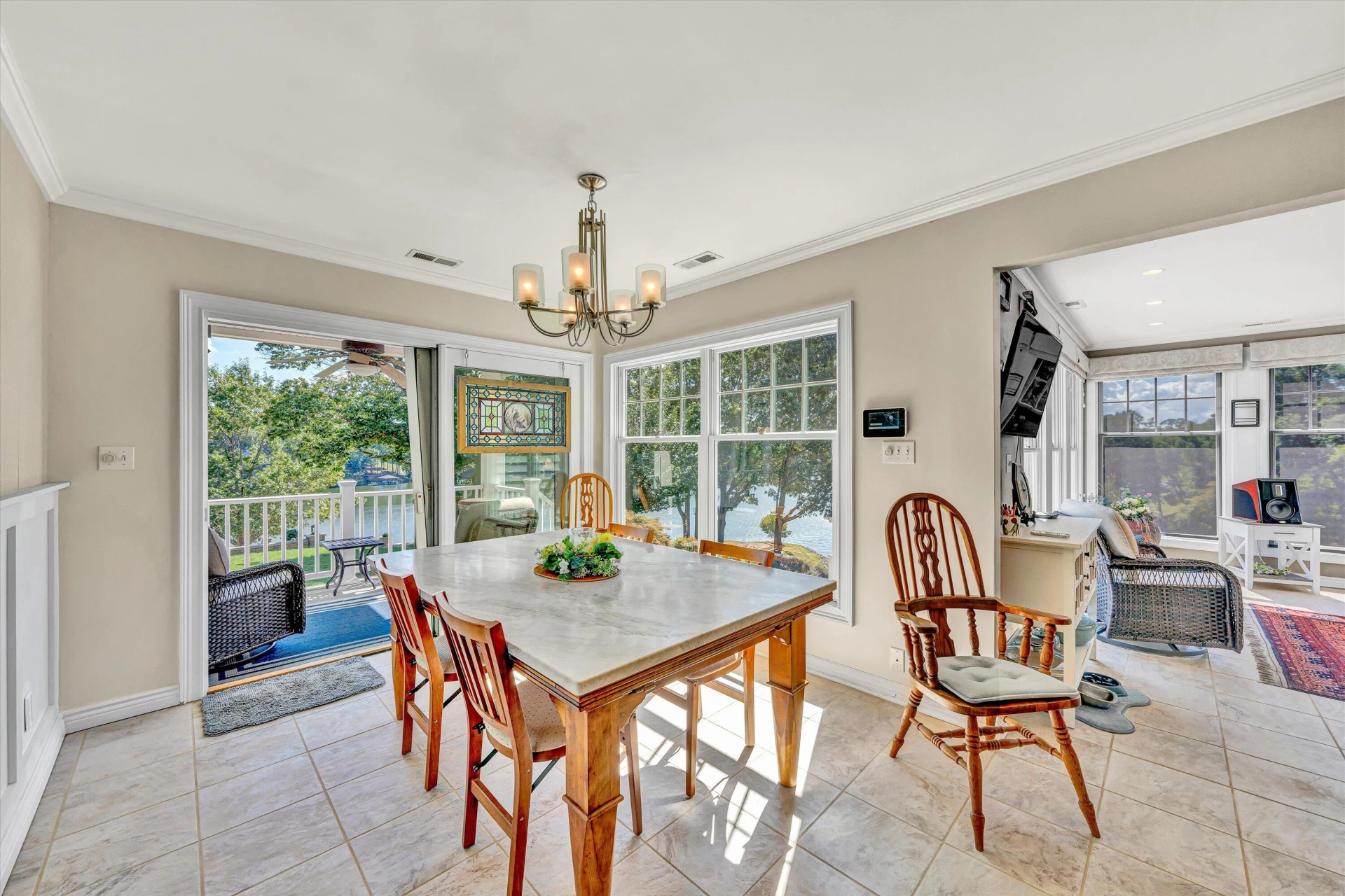 1031 Lake Breeze DR - Photo 25