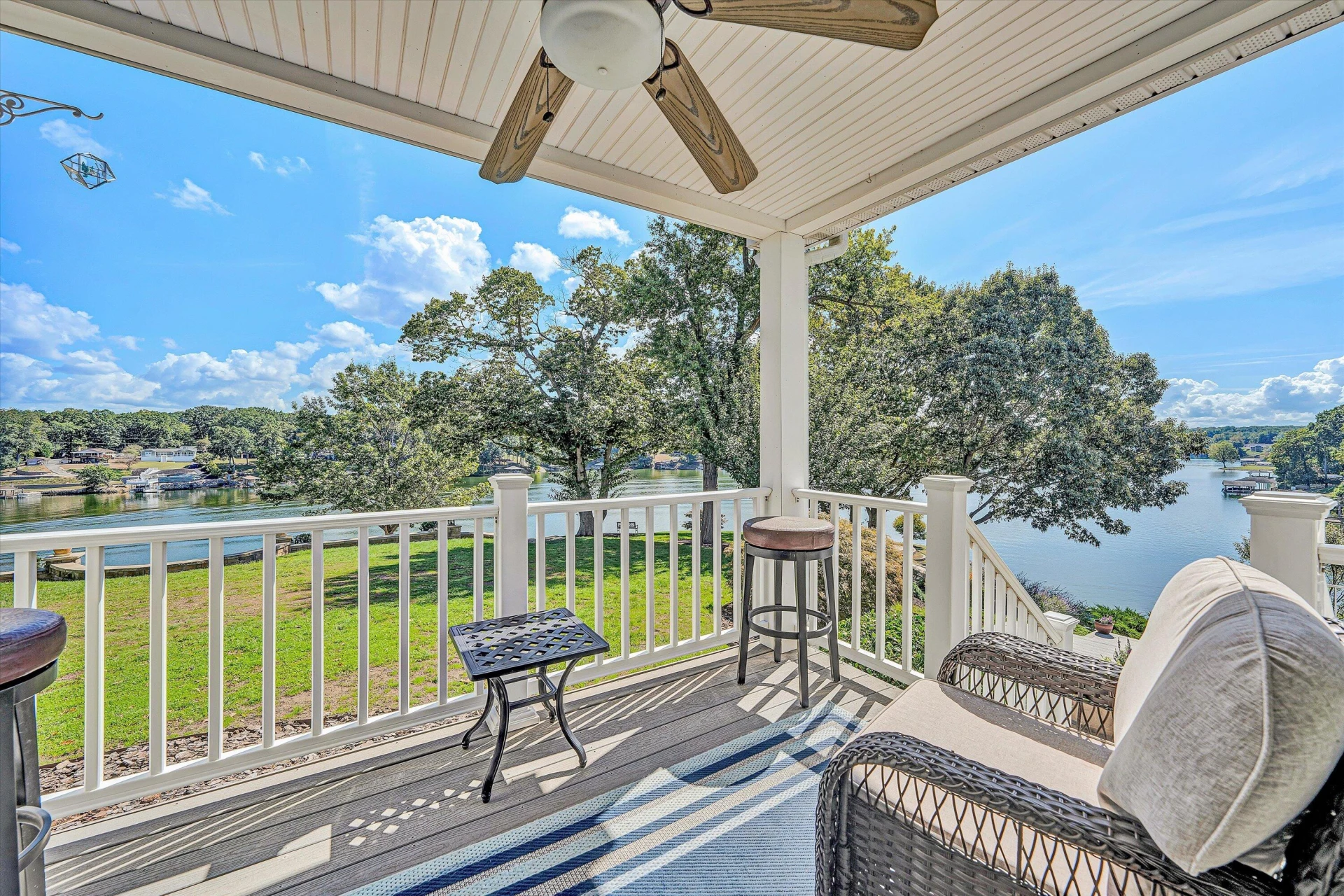 1031 Lake Breeze DR - Photo 26