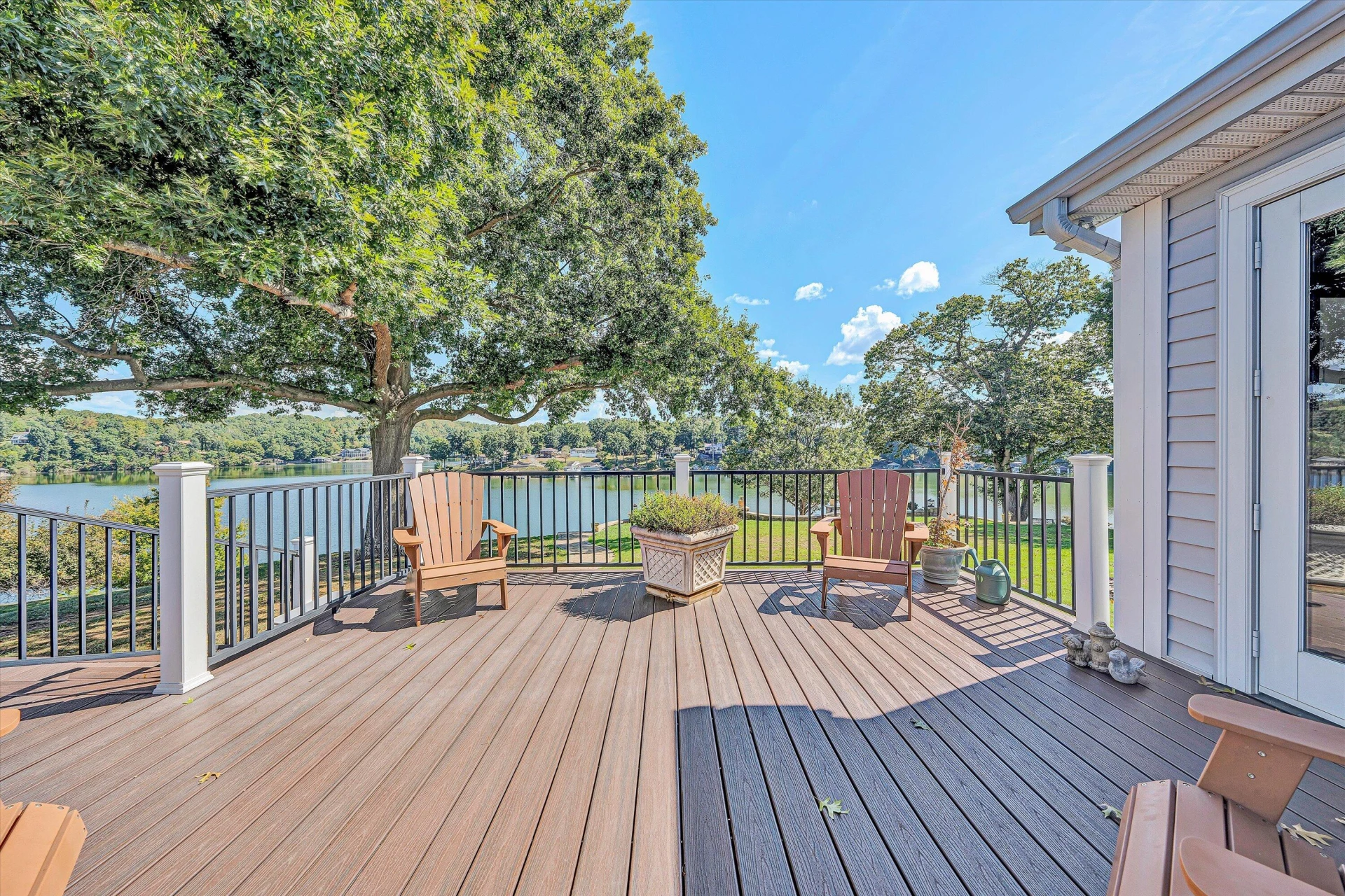 1031 Lake Breeze DR - Photo 35