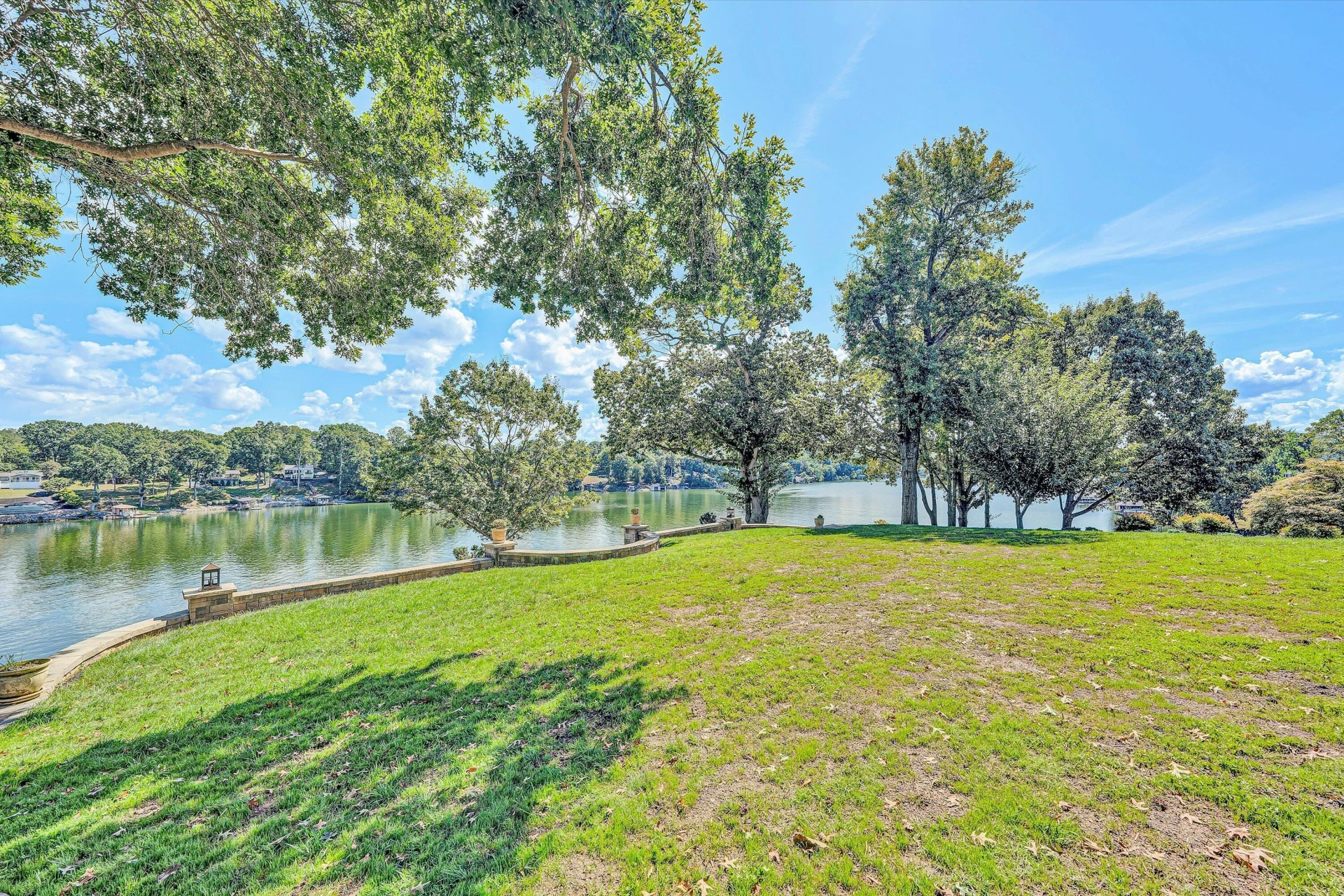 1031 Lake Breeze DR - Photo 60