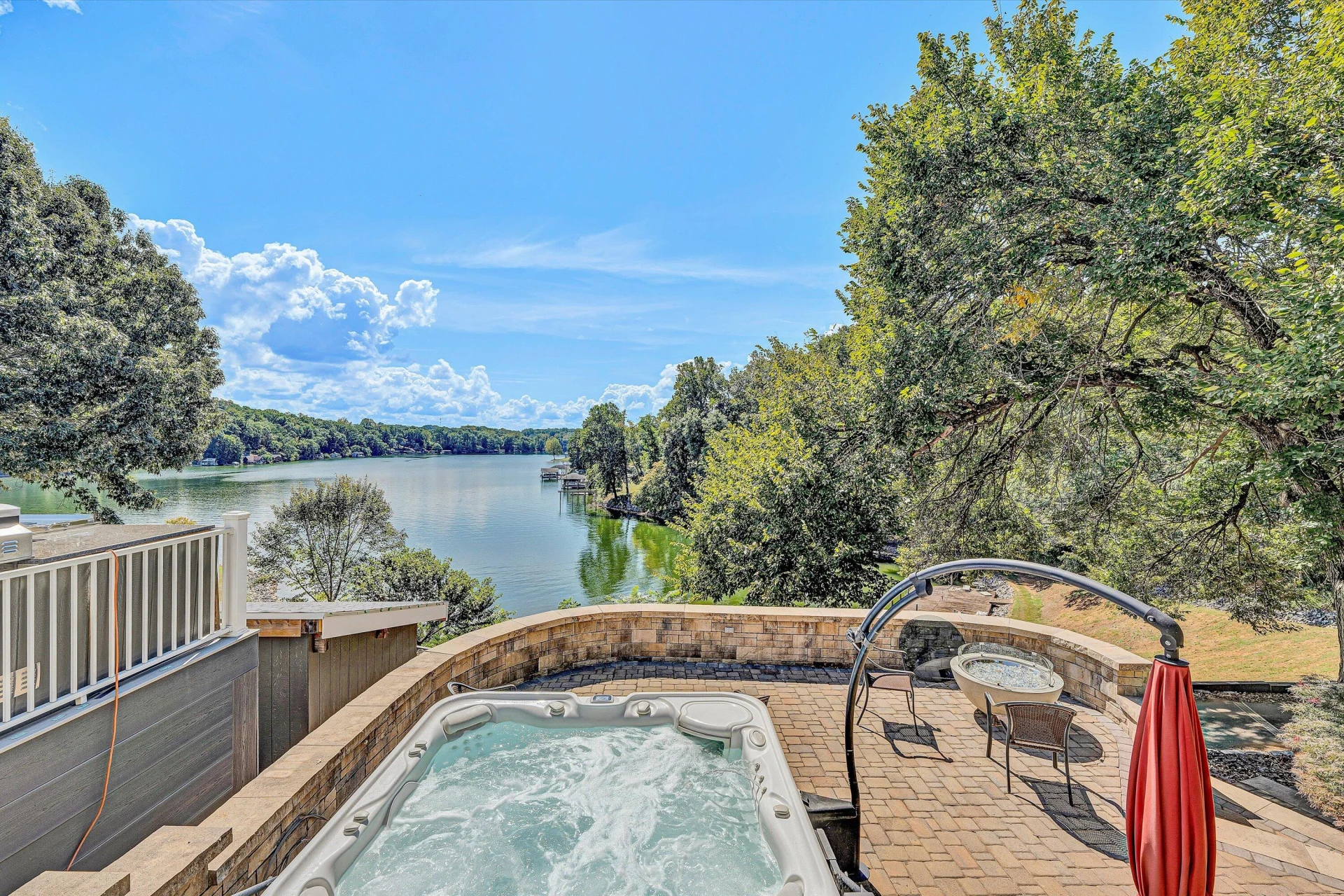 1031 Lake Breeze DR - Photo 66