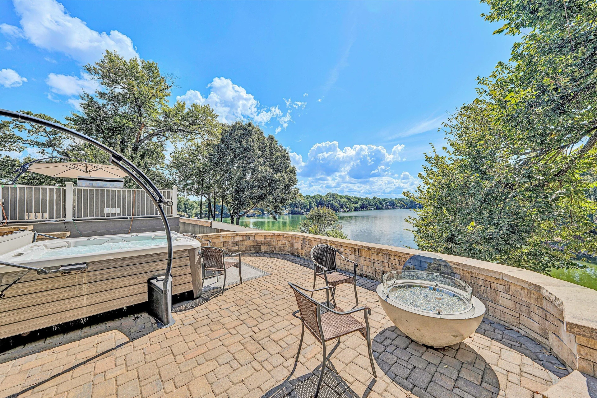 1031 Lake Breeze DR - Photo 70