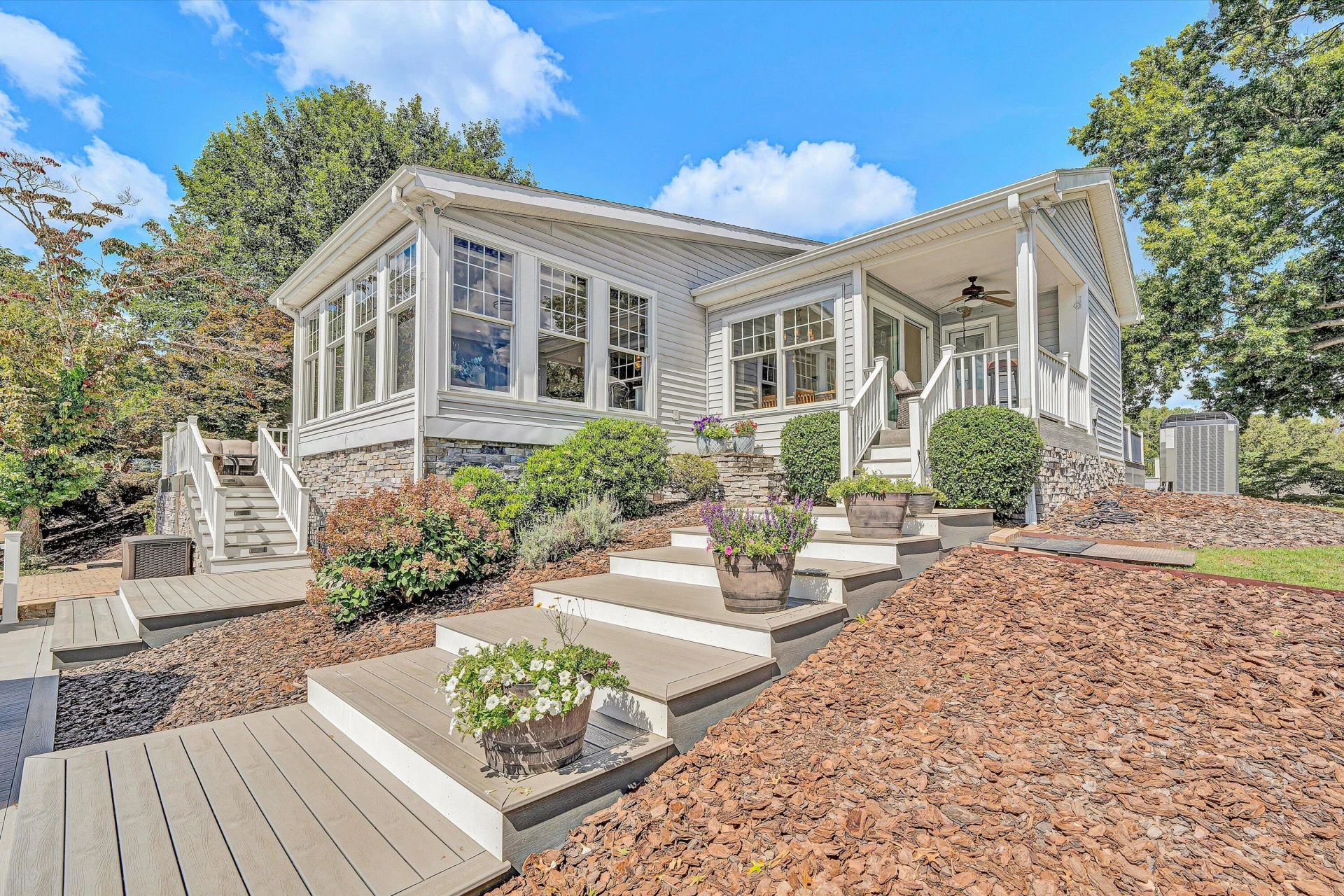 1031 Lake Breeze DR - Photo 77
