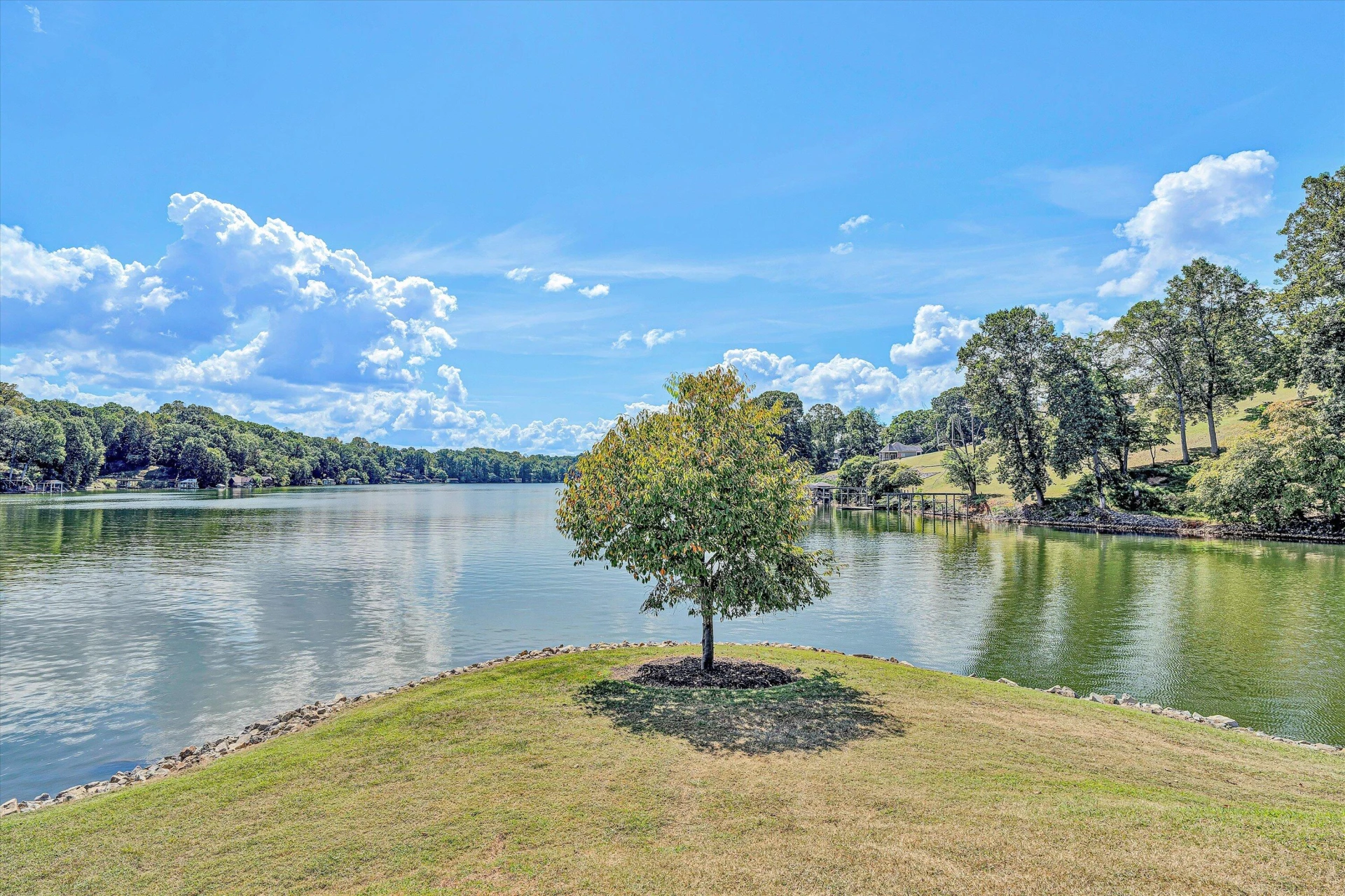 1031 Lake Breeze DR - Photo 84