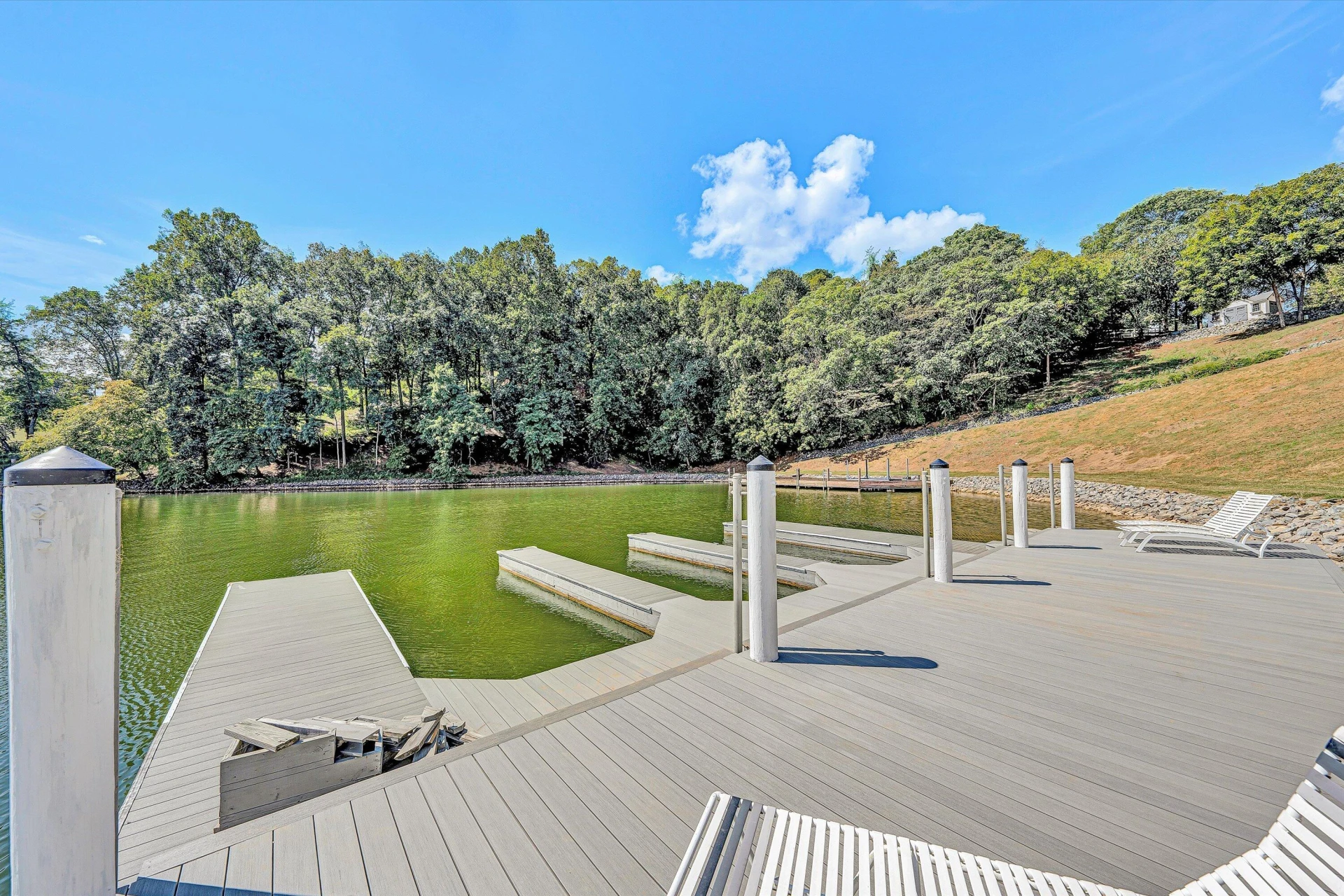 1031 Lake Breeze DR - Photo 90