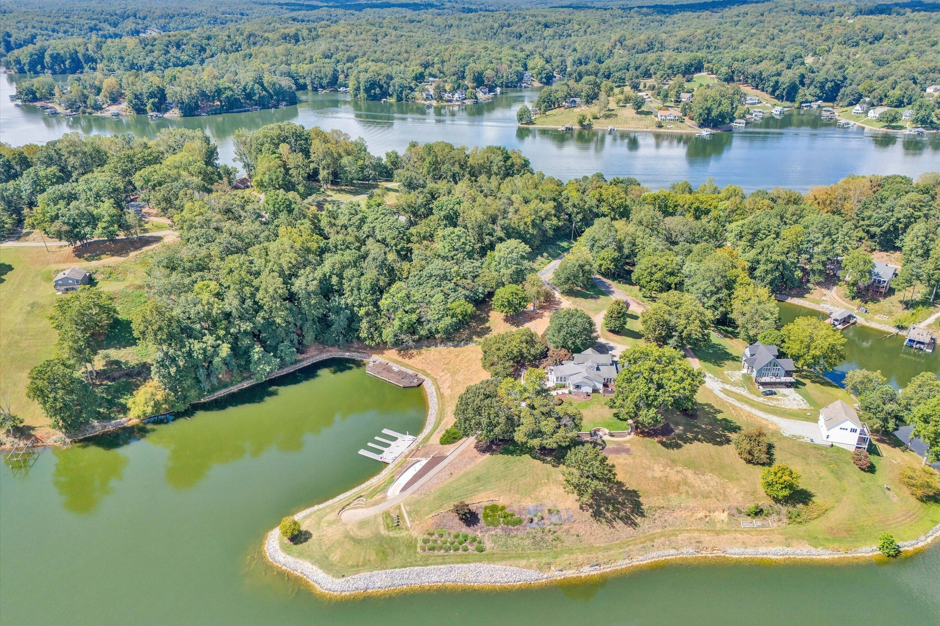 1031 Lake Breeze DR - Photo 94
