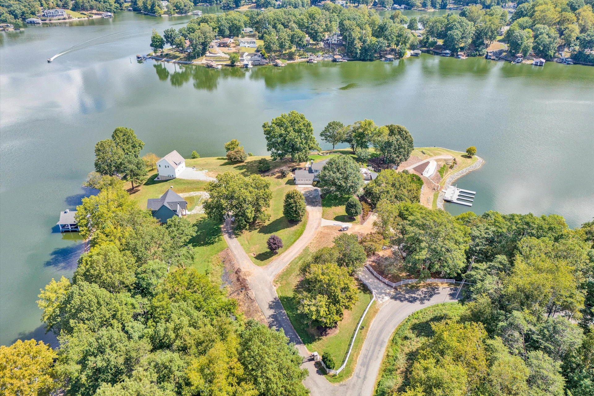1031 Lake Breeze DR - Photo 98