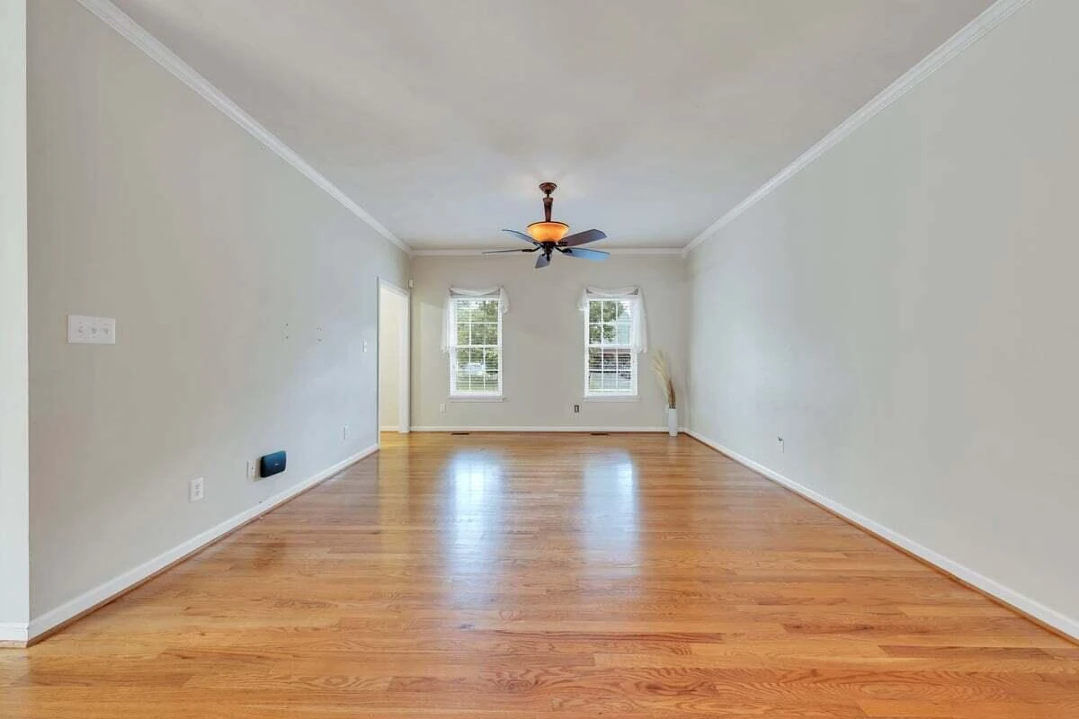 1429 Crutchfield ST - Photo 11