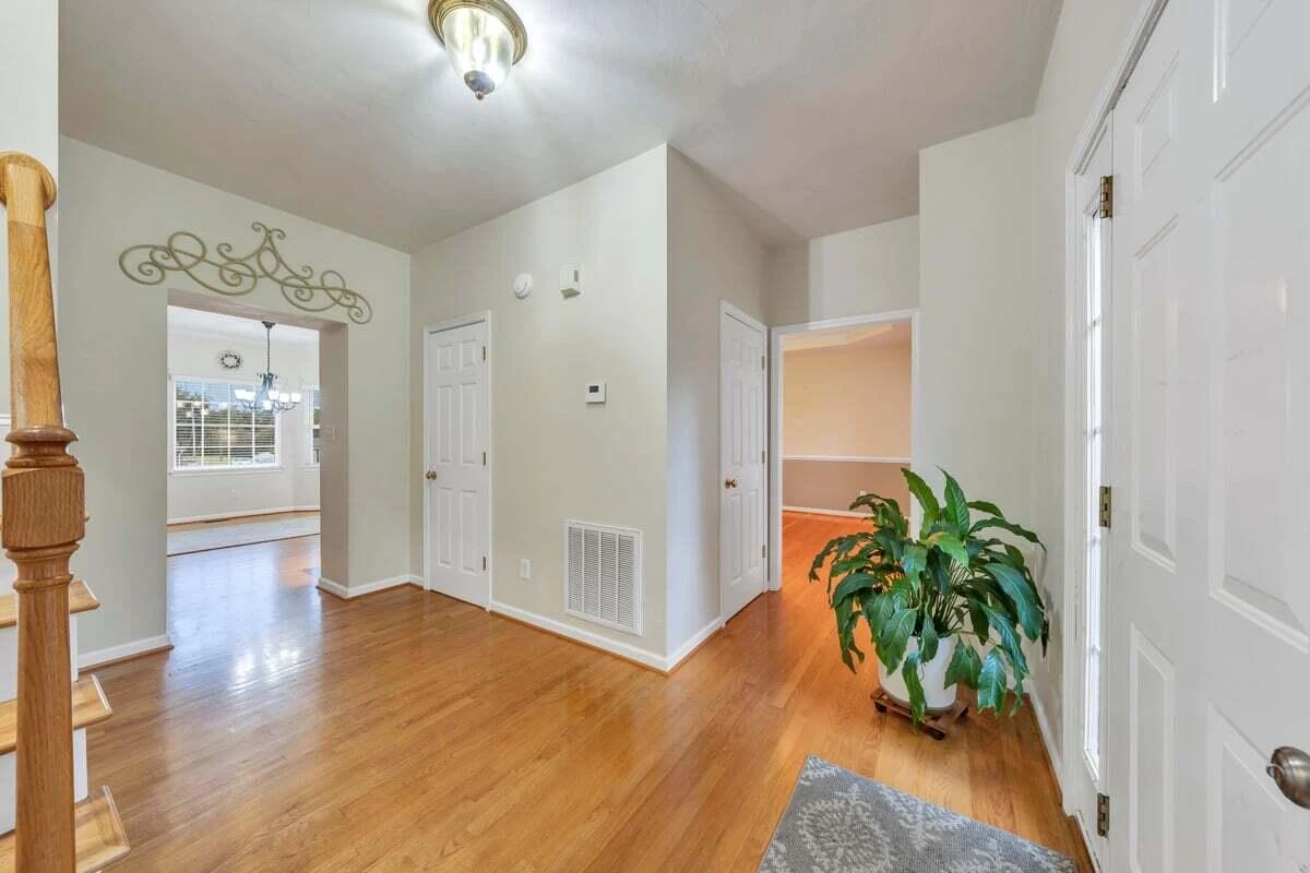 1429 Crutchfield ST - Photo 4