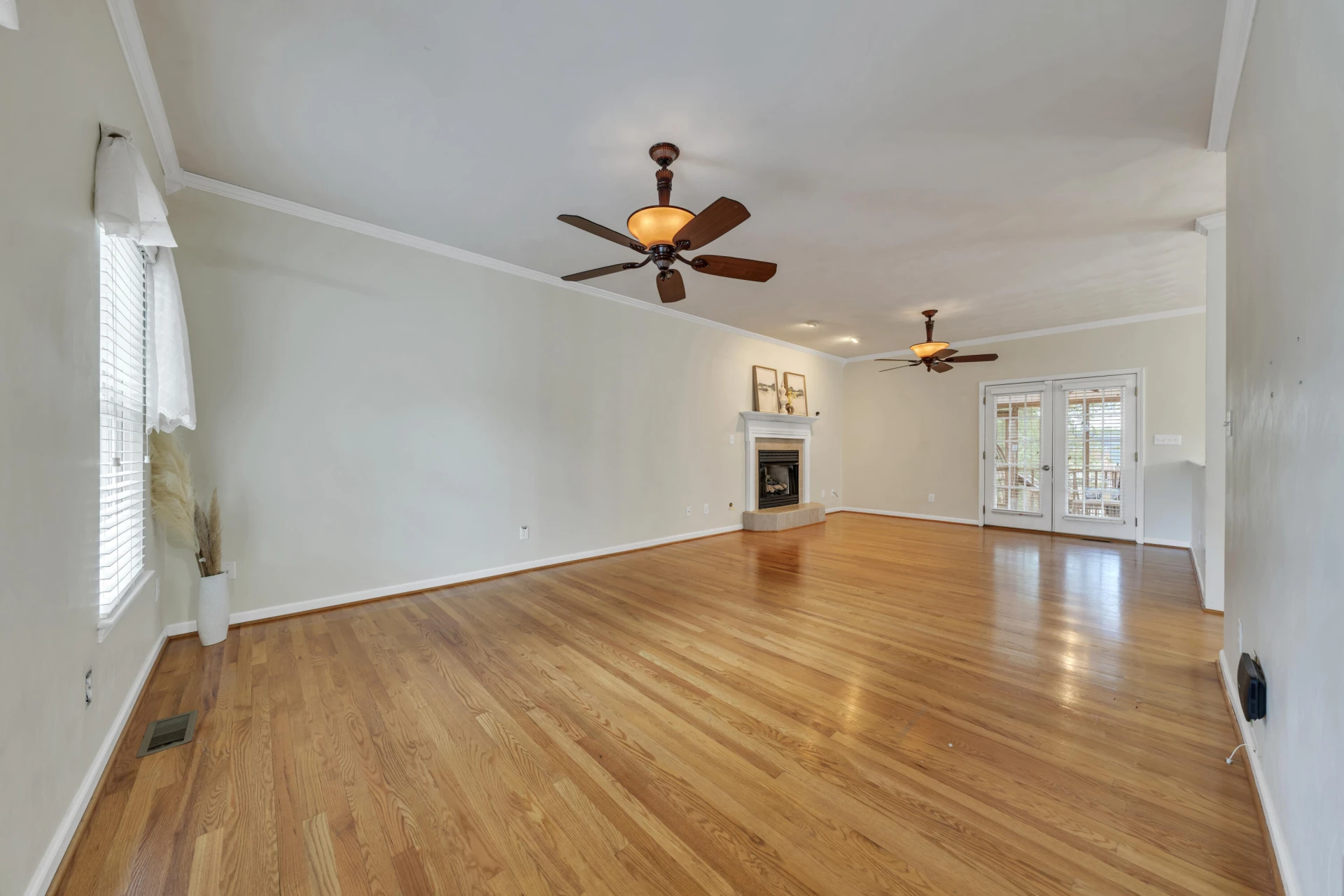 1429 Crutchfield ST - Photo 7