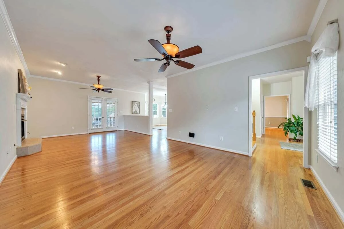 1429 Crutchfield ST - Photo 8