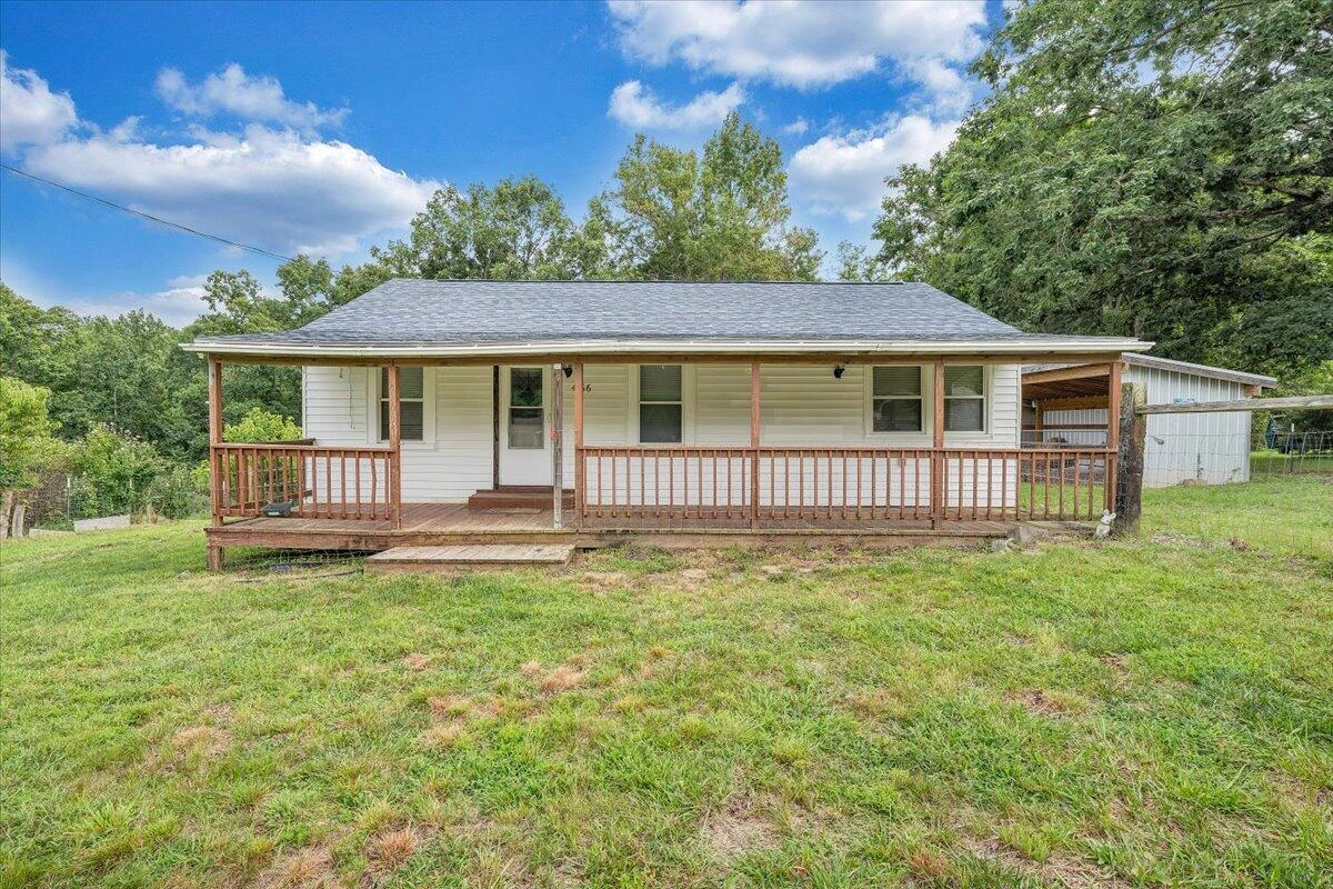 4166 White Oak DR