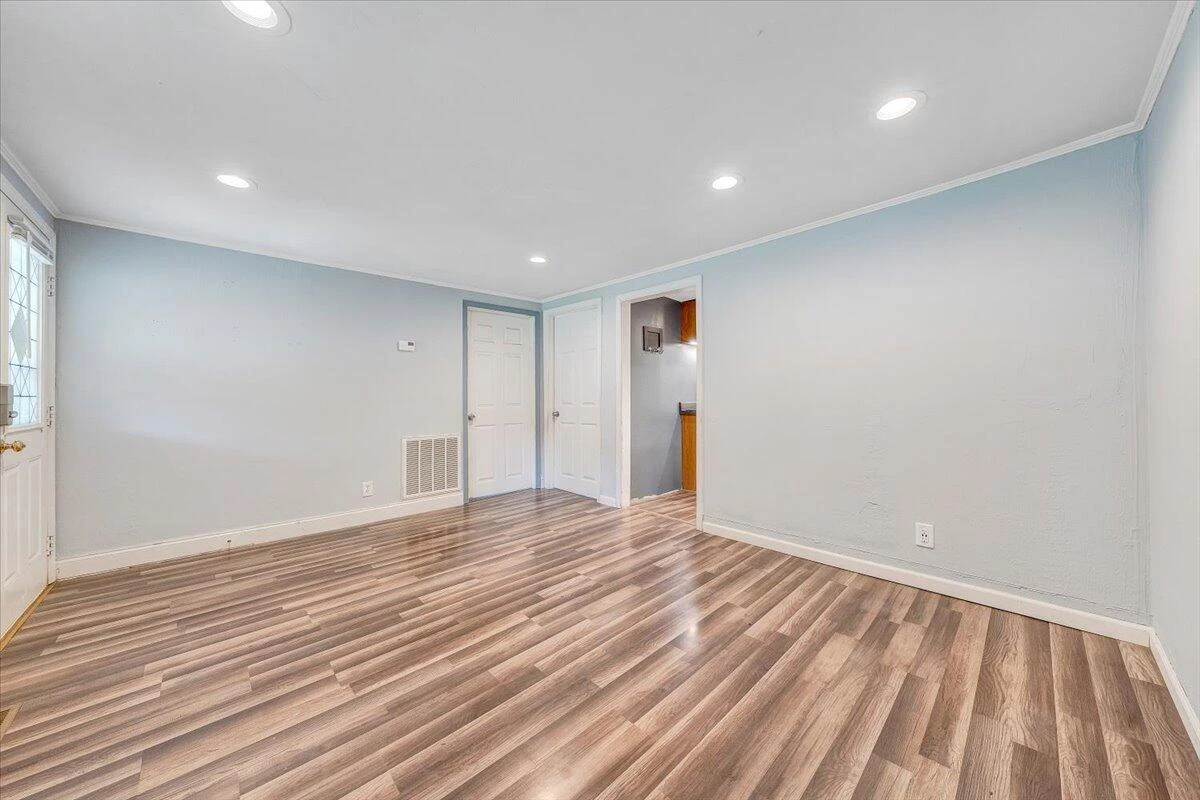 4166 White Oak DR - Photo 15