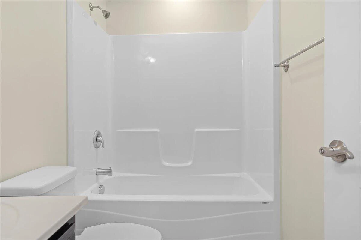 79 Broad ST - Photo 23
