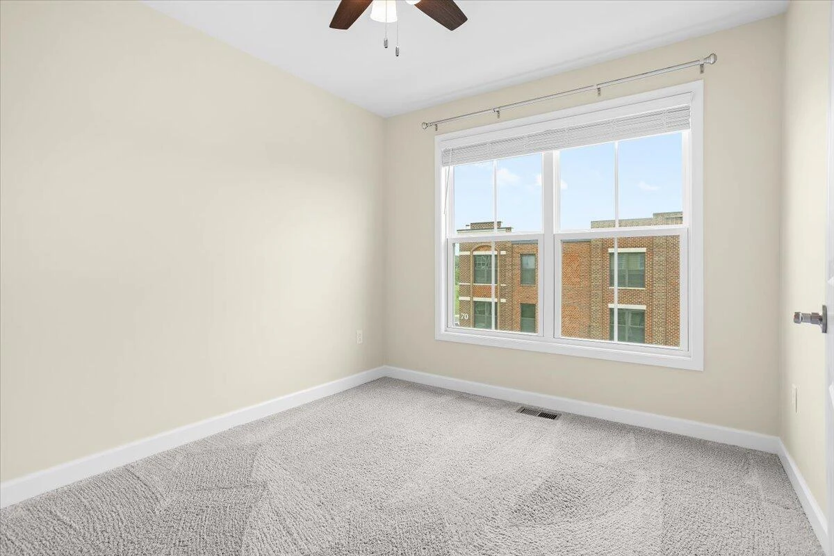 79 Broad ST - Photo 25