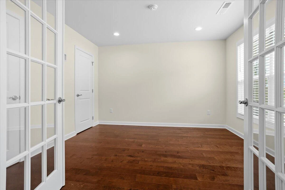 79 Broad ST - Photo 5