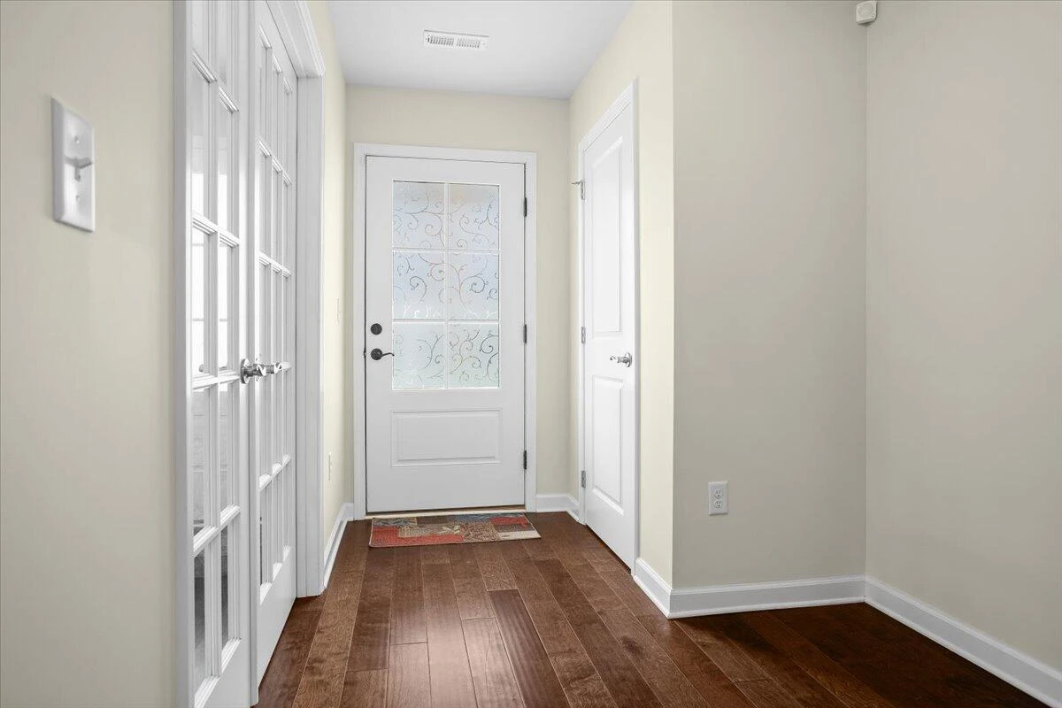 79 Broad ST - Photo 7