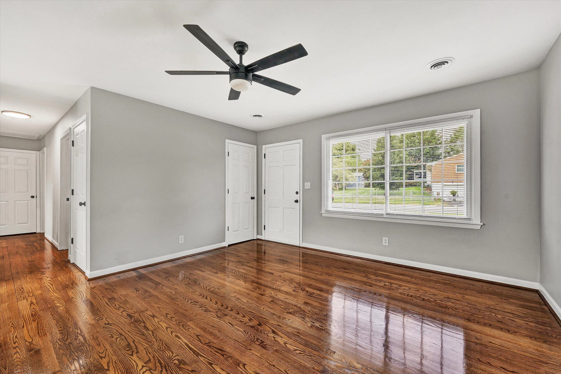 2132 Bainbridge DR - Photo 6