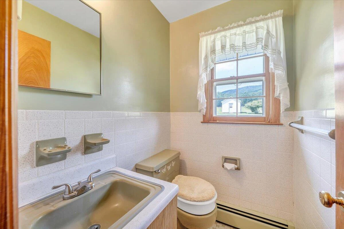 2324 Camp Jaycee RD - Photo 32