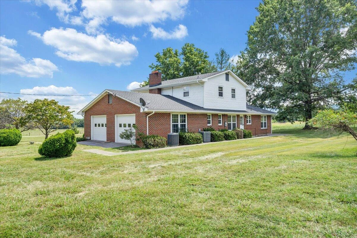 2324 Camp Jaycee RD - Photo 60