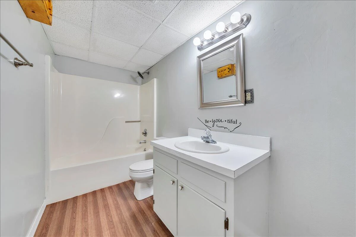 101 Crescent ST #APT A2 - Photo 18