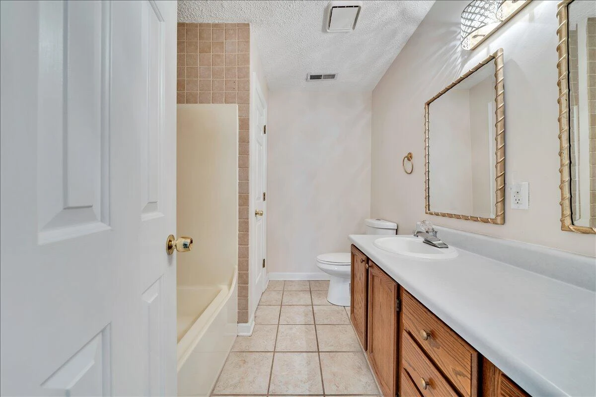 101 Crescent ST #APT A2 - Photo 24
