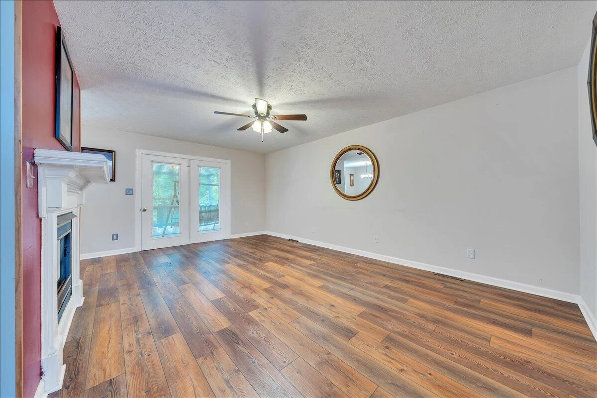 101 Crescent ST #APT A2 - Photo 3