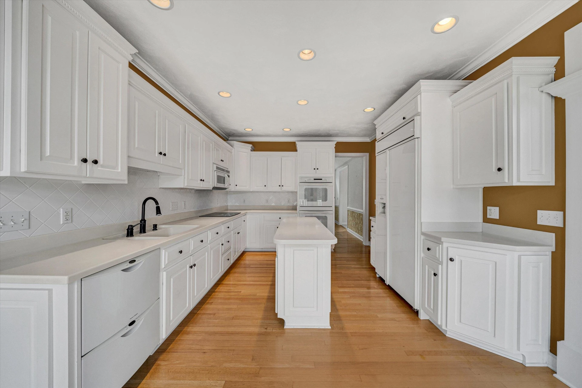 561 Ashley WAY - Photo 21