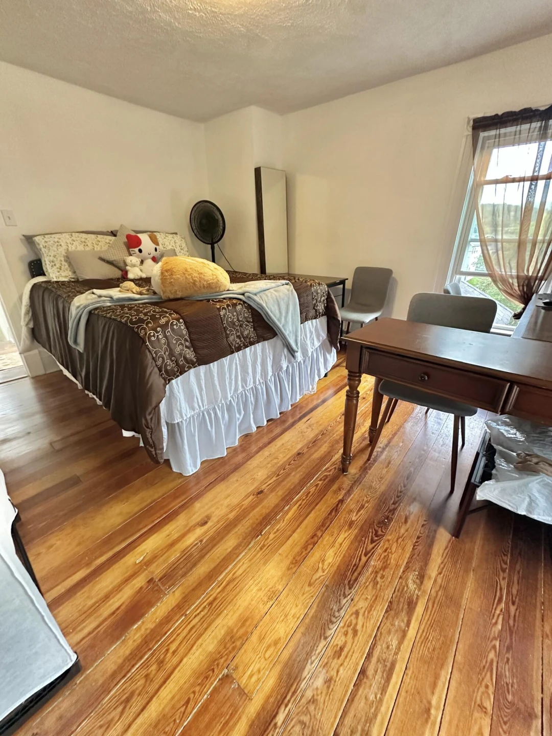 327 E Hawthorne ST - Photo 17