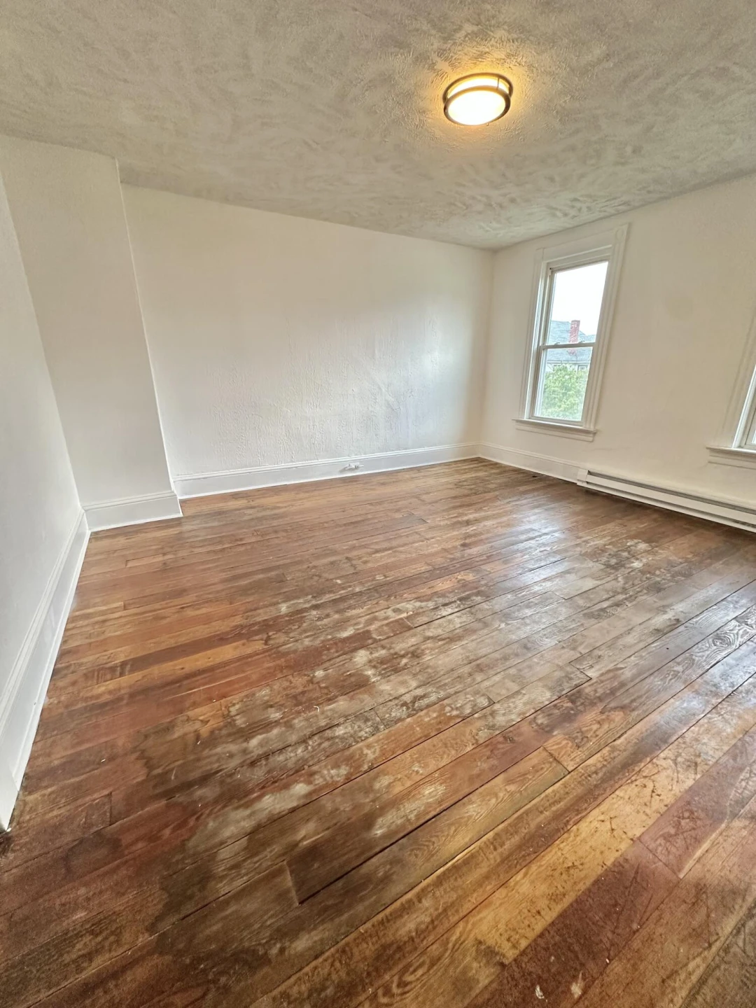 327 E Hawthorne ST - Photo 19