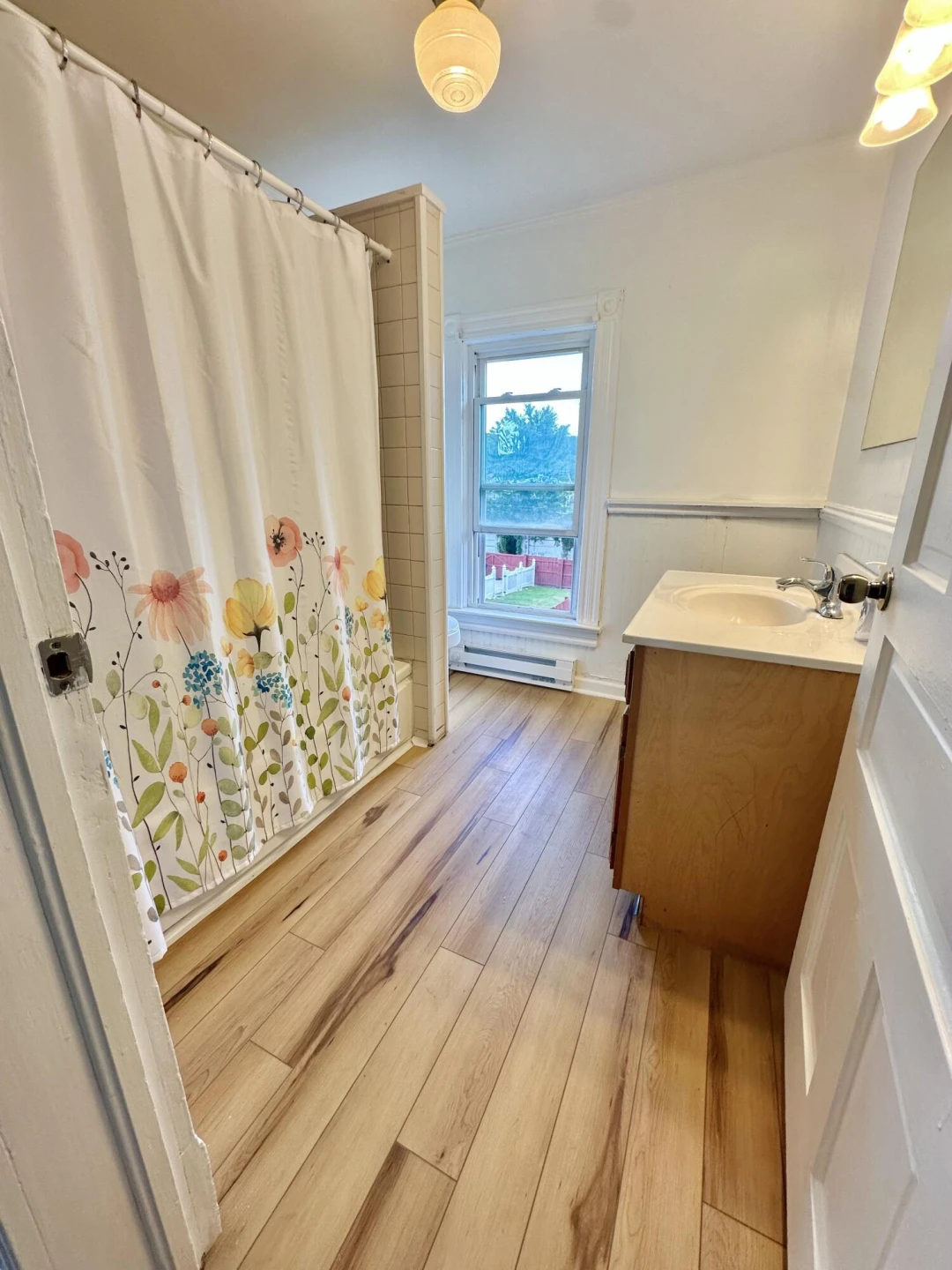 327 E Hawthorne ST - Photo 22