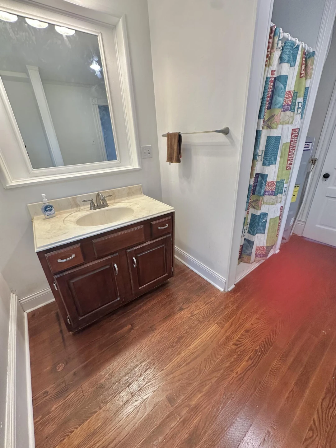 327 E Hawthorne ST - Photo 26