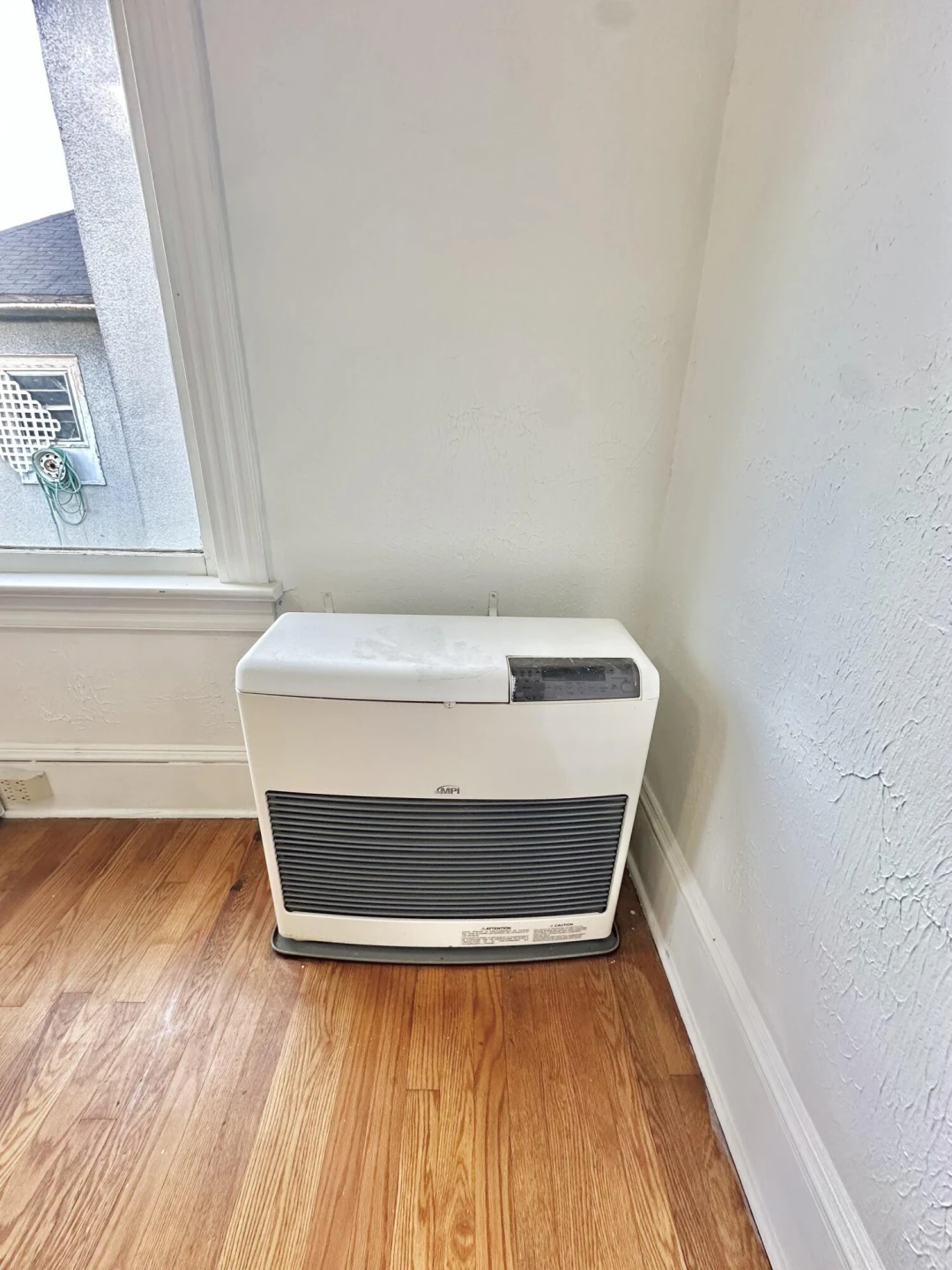 327 E Hawthorne ST - Photo 27