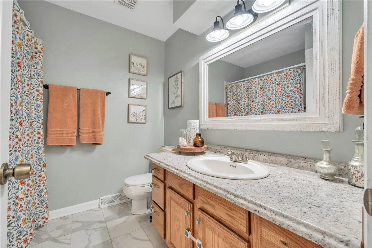 3077 Woodway RD - Photo 15