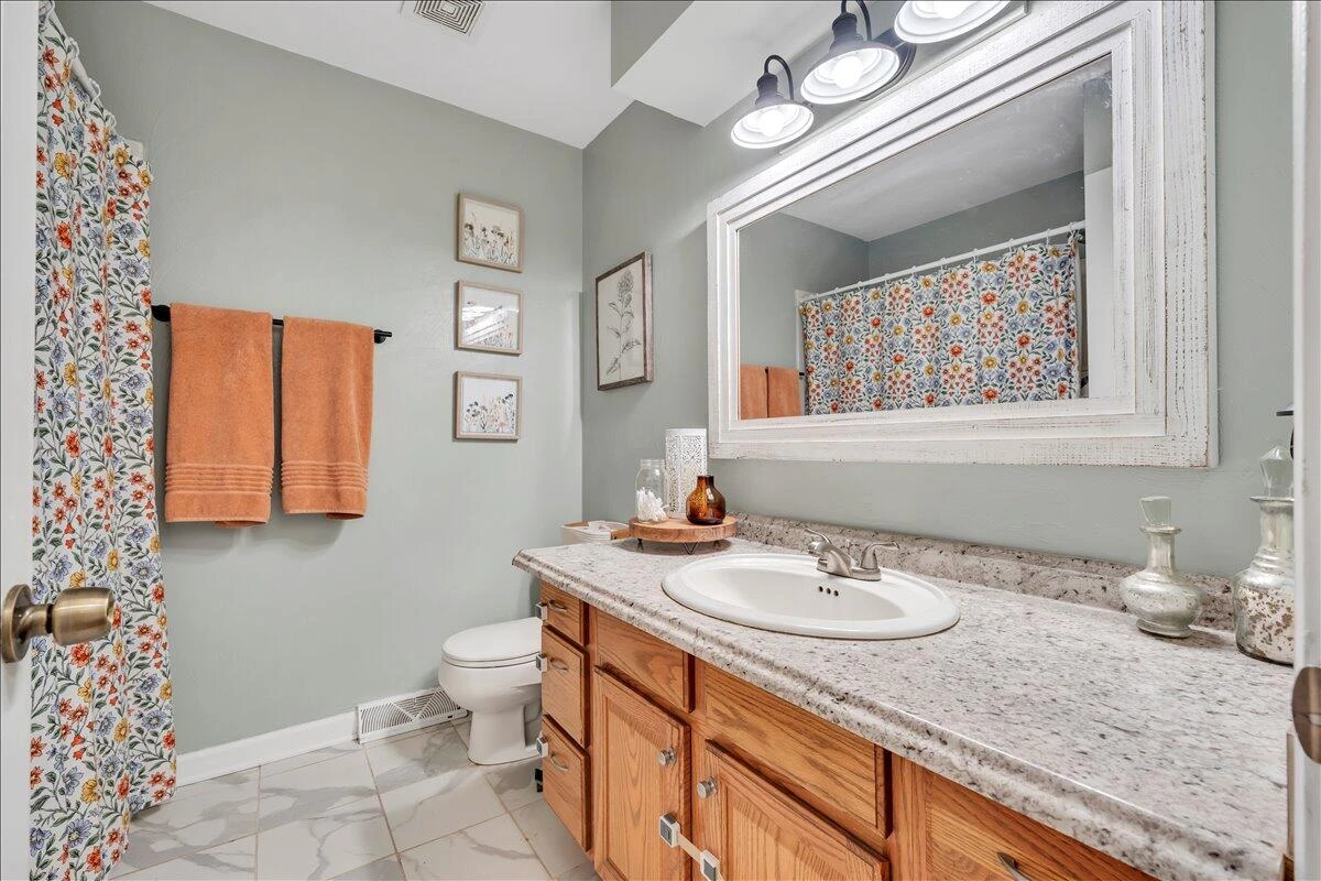 3077 Woodway RD - Photo 16