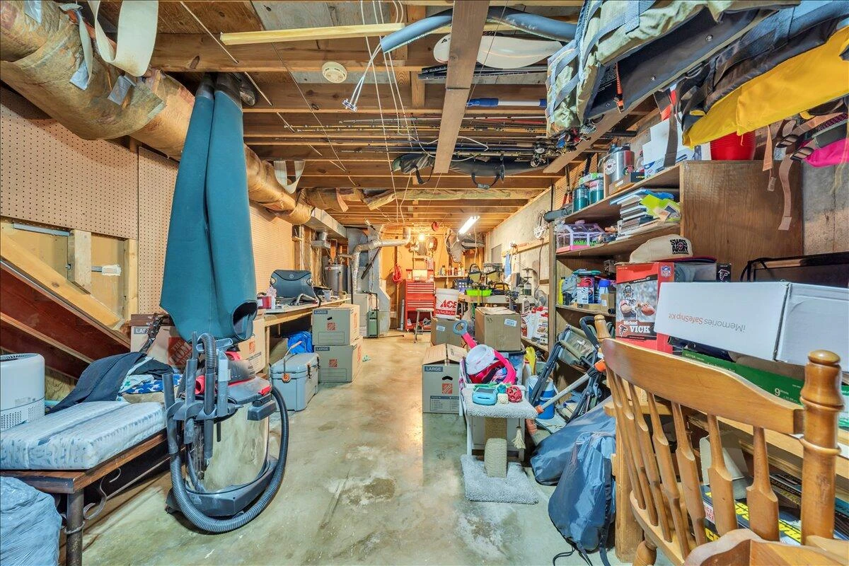 3077 Woodway RD - Photo 29