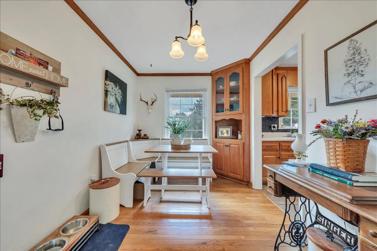 3077 Woodway RD - Photo 7