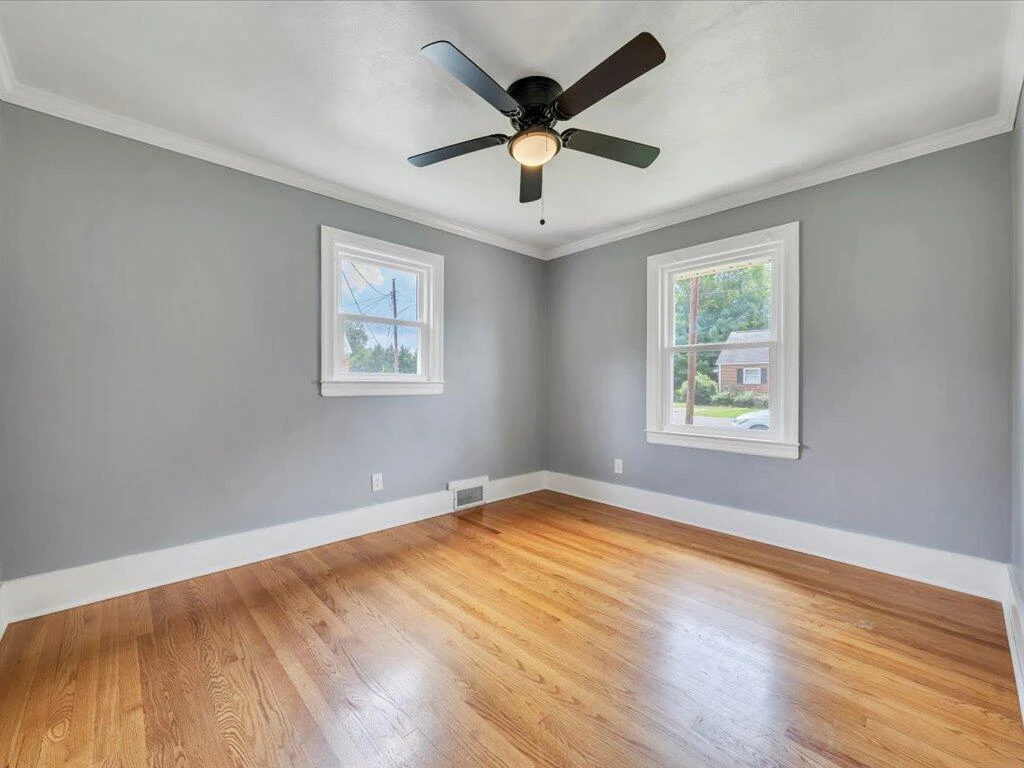 185 Montview AVE - Photo 21