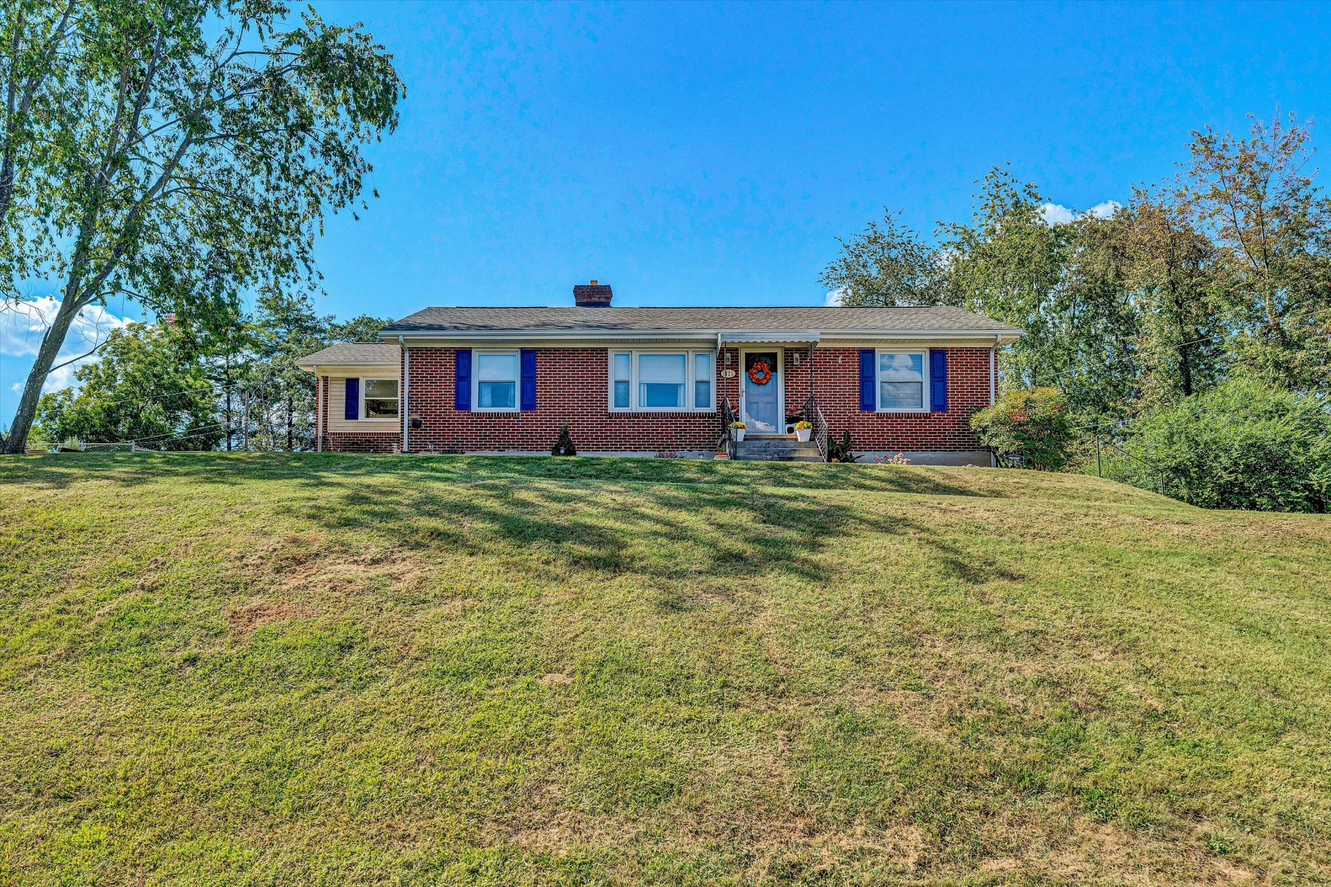 1121 Nover AVE