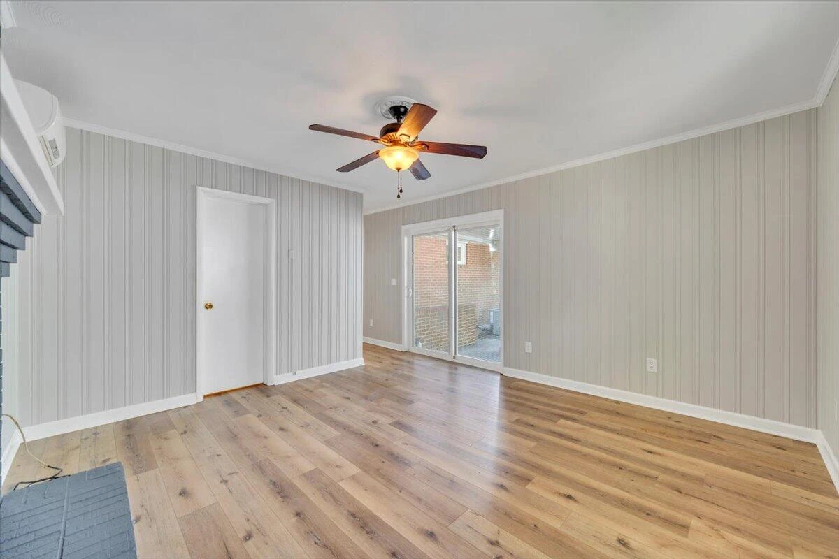 2413 Brambleton AVE SW - Photo 15