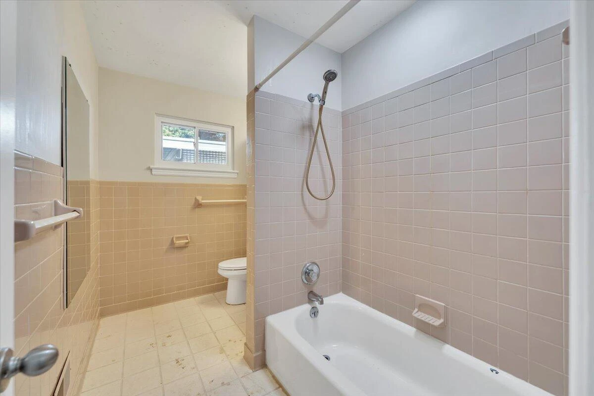 2413 Brambleton AVE SW - Photo 19