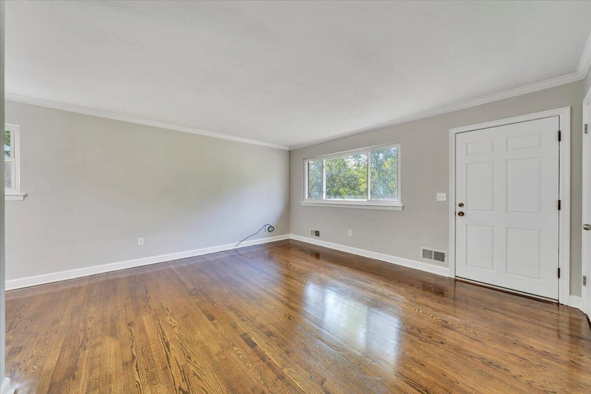 2413 Brambleton AVE SW - Photo 26