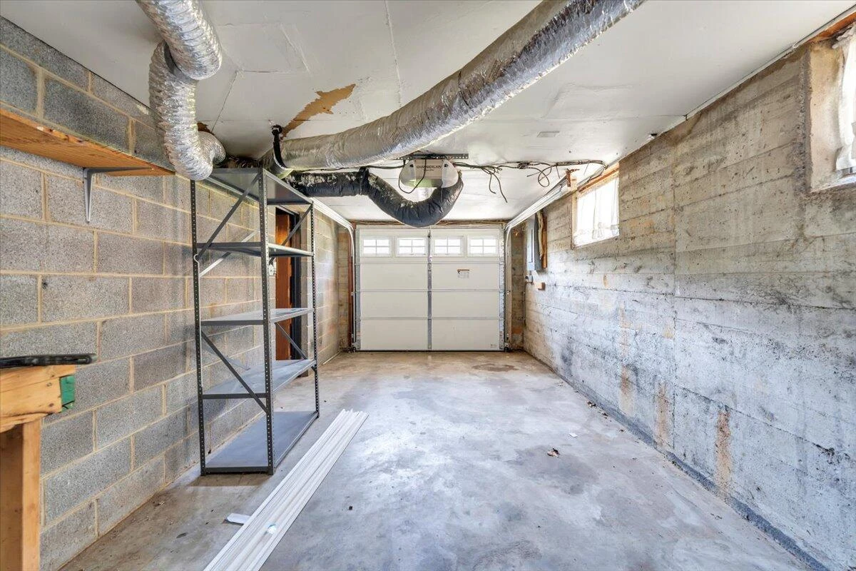 2413 Brambleton AVE SW - Photo 37